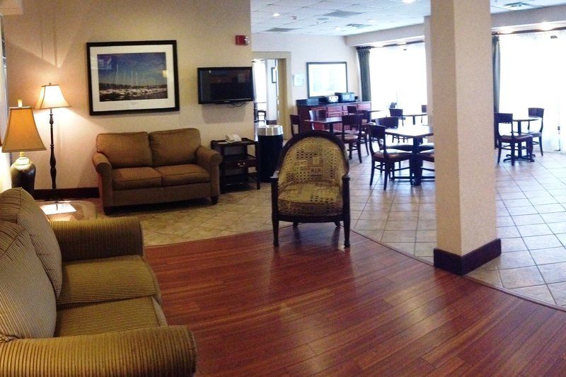 Quality Inn Valley - West Point Exterior foto